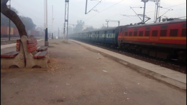 Indain Railway - U A Toofan Express in Winter Run