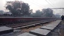 Full Speed - 12649 Karnataka Sampark Kranti Express Passing NewTown Railway Station