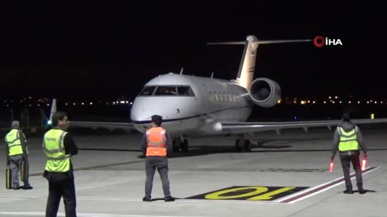 Gaziantep'e Gelen Suudi İş Adamı Havalimanında Çiçekle Karşılandı