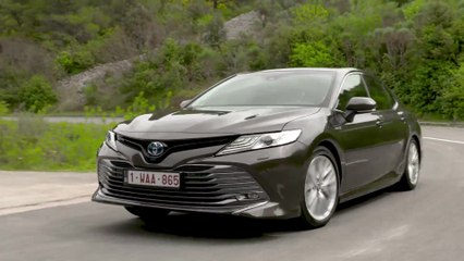 2019 Toyota Camry Hybrid Clip