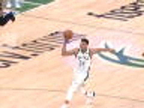 Top 3 plays - Giannis' monster dunks and Rubio trickery