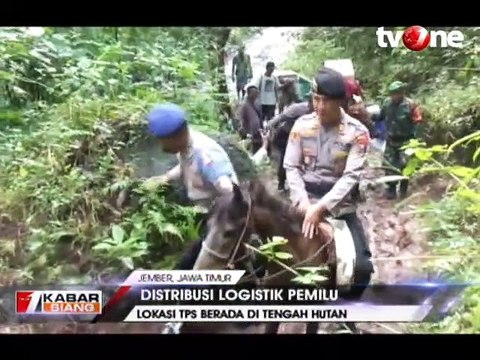 Distribusi Logistik Pemilu Daerah Terpencil Pakai Kuda