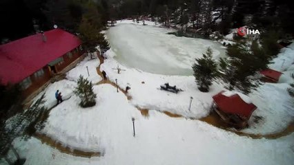 Karla Kaplı Yol Ulaşıma Açılınca Arap Turistler Soluğu Orada Aldı