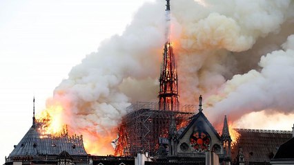 Notre Dame Katedrali'nin onarımı için milyarderler bağış yarışında