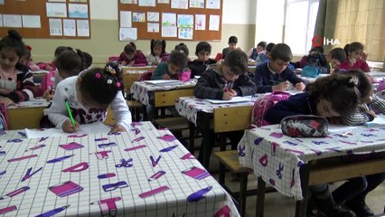 Suriyeli minik Rana,  savaşı ve güvenli yaşamı resmetti