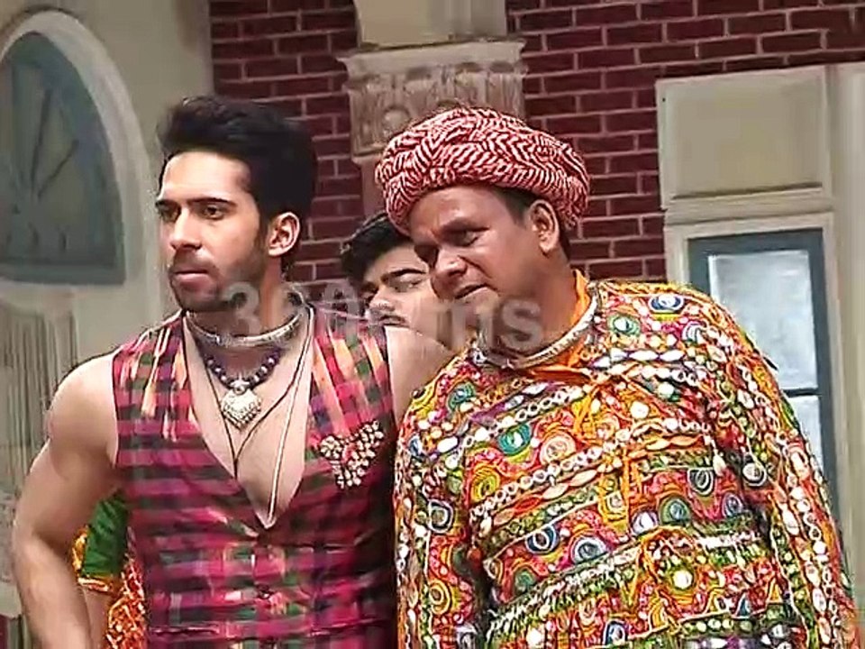 Baavale Utavale | Funty Make Meeting of Pinky and Gulu | बावले उतावले