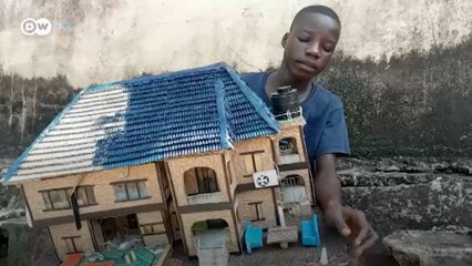 15 yaşındaki Liberyalı minyatür ev yapıyor
