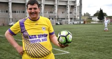 Görenleri Hayrete Düşüren 140 Kiloluk Futbolcu