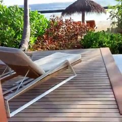 La vue de fou de cet homme le matin aux Maldives !