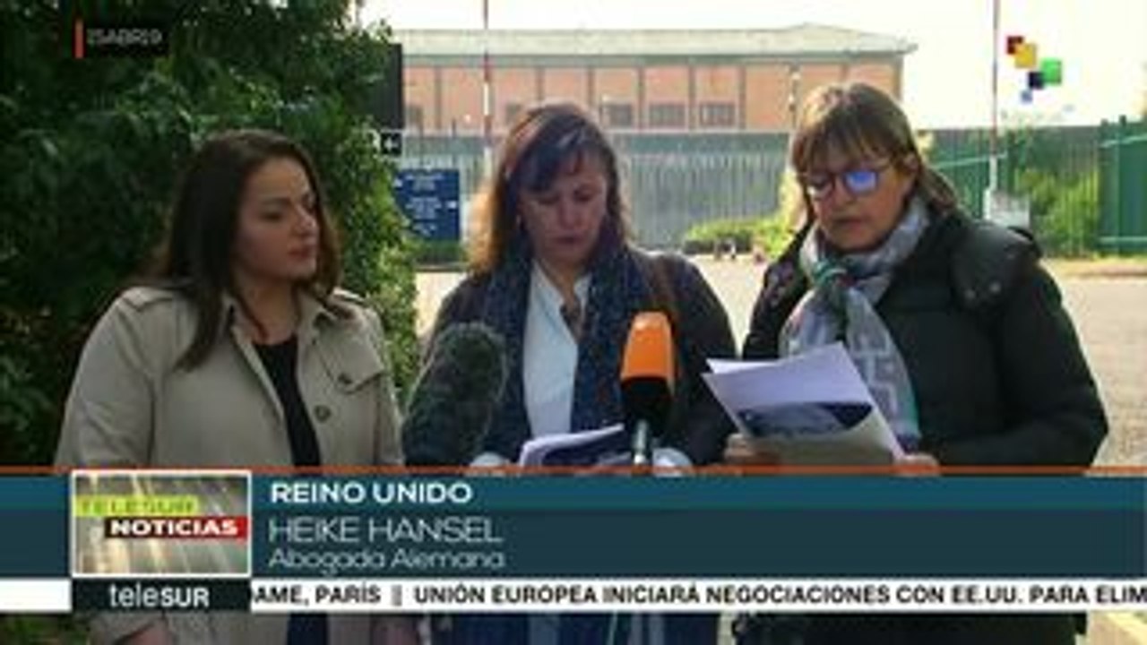 Legisladores de diversos países piden frenar extradición de Assange