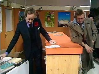 Steptoe And Son S7 E8 Christmas Special The Party