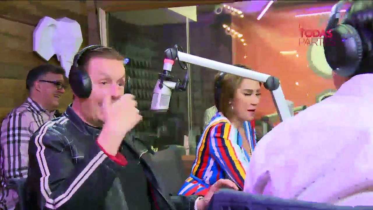 Pati Chapoy y el equipo de Ventaneando en entrevista con Yordi Rosado (Parte 2)