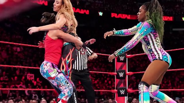 MAJOR WWE RAW SUPERSTAR SHAKE-UP MOVES! | WrestleTalk News 2019