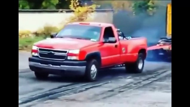 truck vs bulldozer #2019 (Tracto-camión vs Ram)