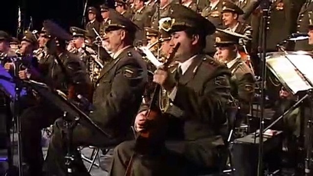 Вдоль по Питерской - Alexandrov Ensemble (Paris)