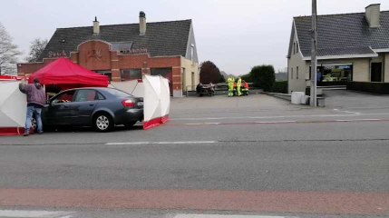 Un motard perd la vie dans un terrible accident, boulevard des Canadiens, à Dottignies