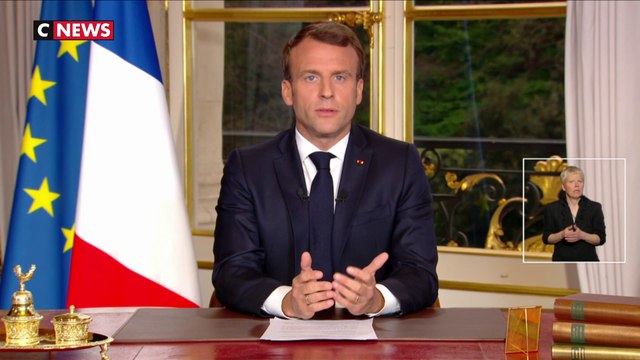 Emmanuel Macron veut rebâtir la cathédrale Notre-Dame de Paris d'ici à 5 ans