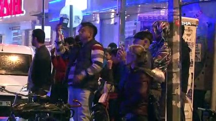 Otelin penceresine çıkarak intihara kalkıştı