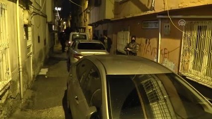 Duvar Kenarında El Yapımı Patlayıcı Bulundu