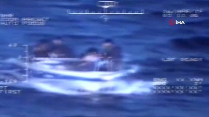 Kuşadası Körfezi'nde 2 Ayrı Operasyonda 10'u Çocuk 44 Kaçak Göçmen Yakalandı