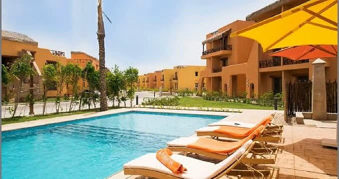 شالية للبيع بالقسط علي 3 سنوات بمقدم 30 في ماونتن فيو العين السخنة