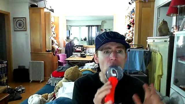 Wiwi égratigne heartbreak heard around the world de Jacob Latimore & T-Pain