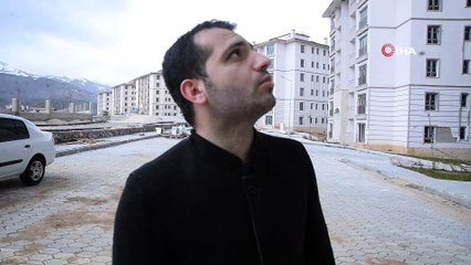 TOKİ inşaatını durduran kırlangıçlar yine yuva yaptı
