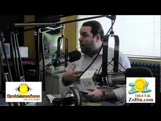 Pedro Sevcec comenta dificil de encontrar mujeres con senos reales en USA, Zolfm.com