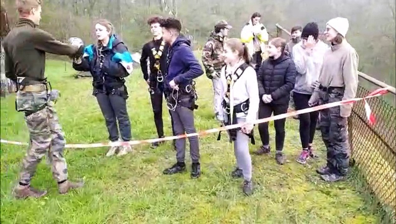Les cadets de la gendarmerie de Moselle en immersion au fort de Guentrange de Thionville, des lycéens de Fameck descendent en rappel la paroi