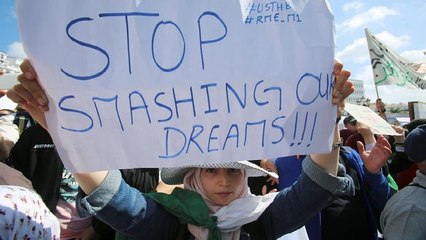 Algérie : les étudiants de retour dans la rue à Alger