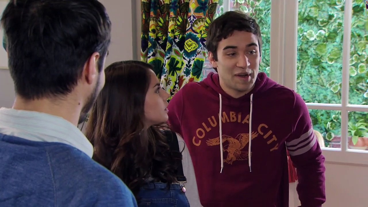 Love Divina | La Redacción De Ciro