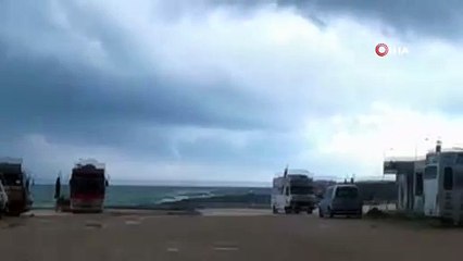 Samandağ sahilinde art arda 8 hortum