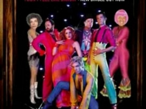 Hugo chavez y manuel rosales bailando