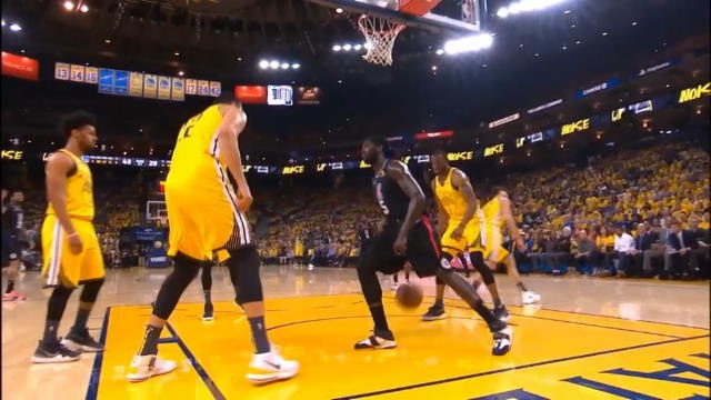 لقطة: كرة سلّة: سلّتان ساحقتان لغرين وهاريل تُشعلان لقاء كليبرز ووريورز