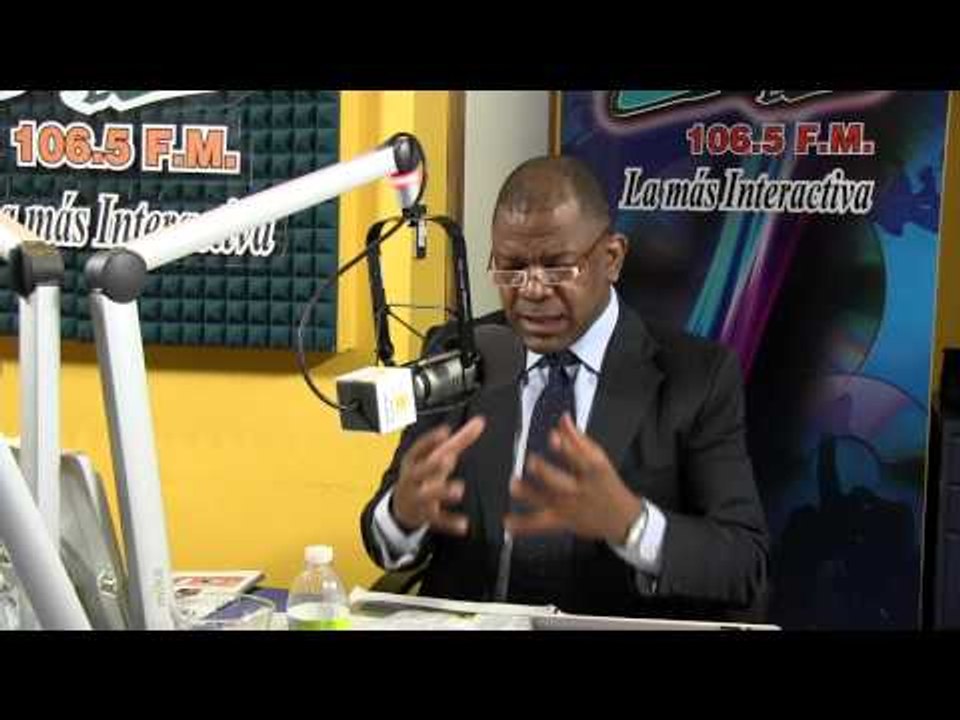 Habla de su columna en el pariodico Hoy y contratos onerosos generadores eléctricos