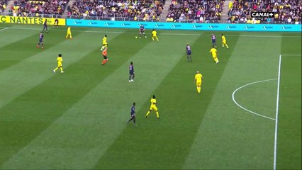 FC Nantes 0-1 PSG - Dani Alves awesome goal