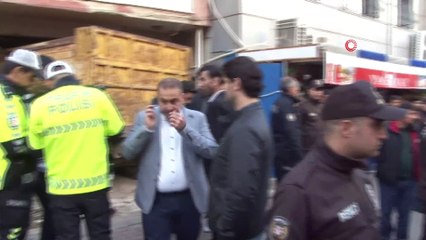 Kamyon kahvehaneye daldı: 2 ölü 6 yaralı