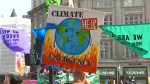 احتجاجات لحمل بريطانيا على اتخاذ إجراءات إضافية لمواجهة تغير المناخ