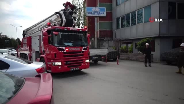 Tuzla'da Tersanede Gemi Yangını