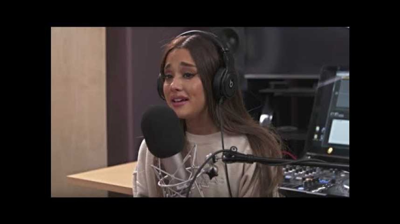 Ariana Grande en larmes en parlant de sa chanson inspirée par l'attentat de Manchester à son concert