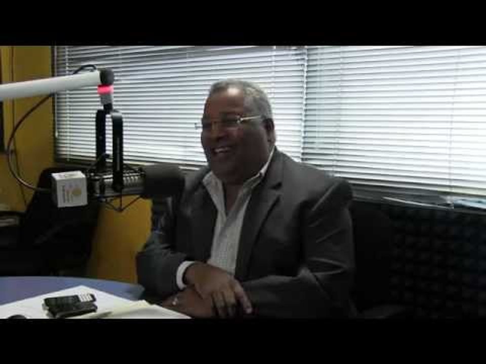 Melton Pineda comenta domesticas en SENASA y libro de Carlos Alberto Montaner "tiempo de canallas"