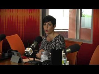Yolanda Martinez comenta proselitismo político con reparticion utiles escolares en Santiago