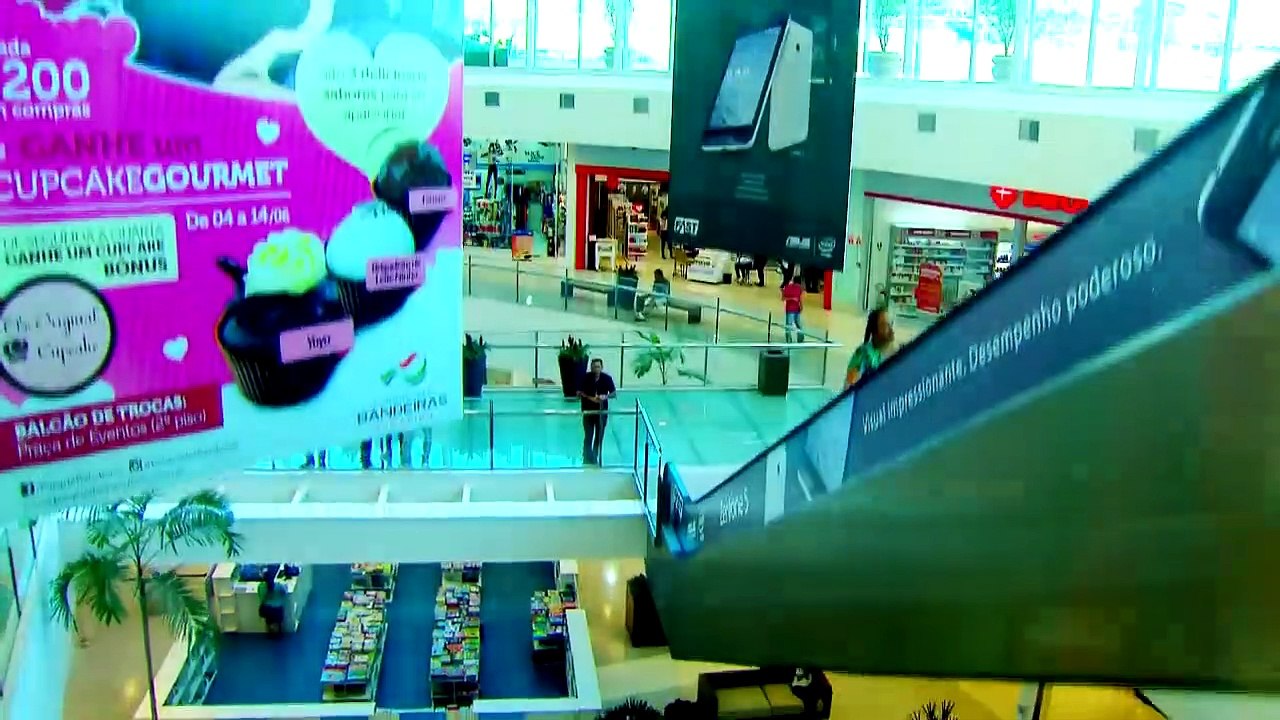 Câmera Escondida: Palhaço Dá Tortada I Clown Prank - SBT