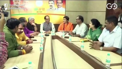 Sadhvi Pragya Joins BJP, Pitted Against Digvijaya