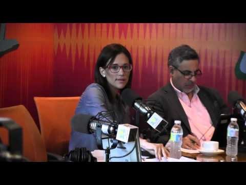 Christian Jimenez lee carta de Mario Jose Redondo por comentario de Elizabeth Mateo