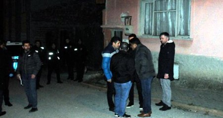 Gece Yarısı Tartışma Yaşayan 2 Arkadaş Birbirini Bıçaklayıp Öldürdü