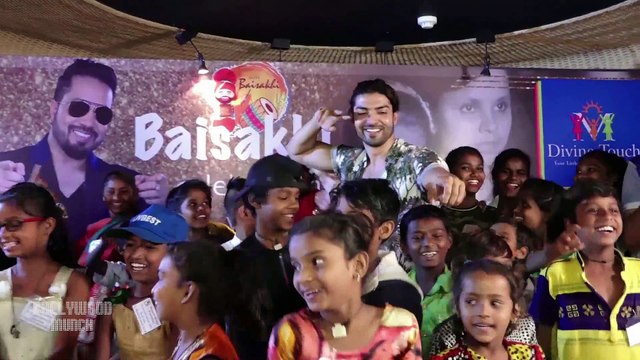 Mika Singh Celebrates Baisakhi 2019 With Kapil Sharma & Gurmit Chaudhary