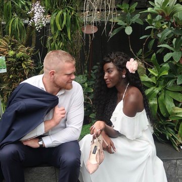 رقص عبير سندر وعريسها البريطاني الوسيم جوردان أونيل بحفل زفافهما