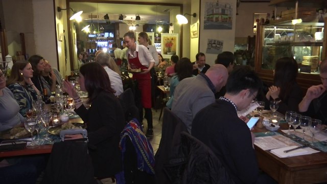 De plus en plus de restos n’acceptent plus les réservations… La faute aux clients qui bloquent une table sans jamais se présenter