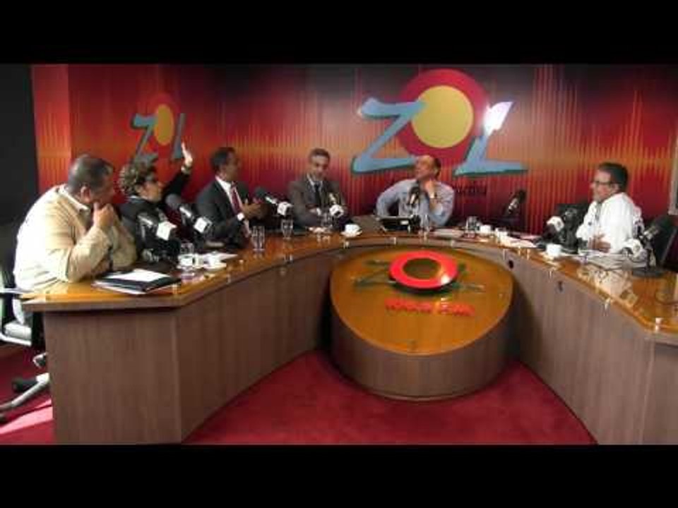 Domingo Contreras habla del proceso electoral y fotos en oficina de los Vicini